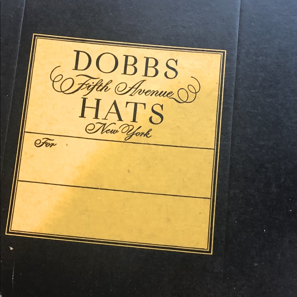 Vintage Dobb’s fifth Avenue hat & AE Burkhat fox fur muff in original boxes.